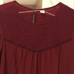 Gap Burgandy Top